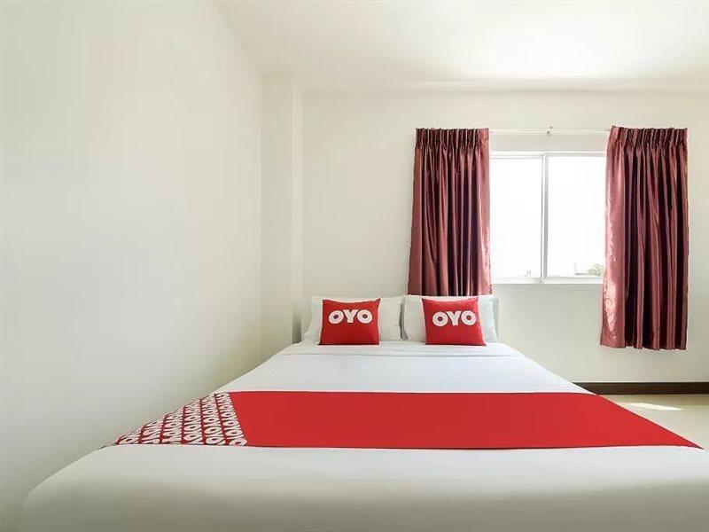 Oyo 350 Mae Saeng Place Si Racha Exterior photo